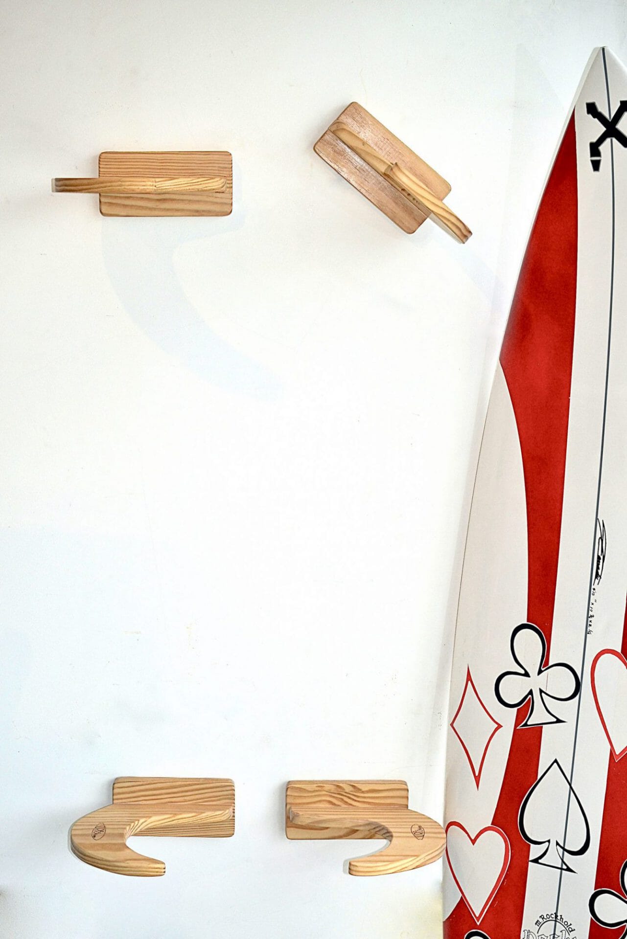 Beachcombers 4 Assorted Wood Surfboard Wall Hooks 